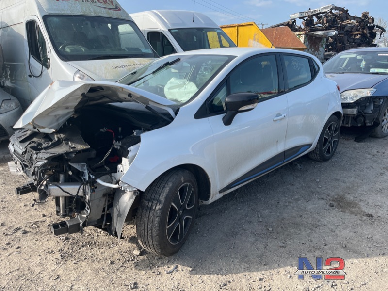 2015 RENAULT CLIO DYNAMIQUE MEDIANAV for breaking