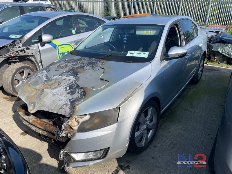 2015 SKODA OCTAVIA ELEGANCE 1.6 TDI 105HP DSG 4 4DR AUTO for breaking