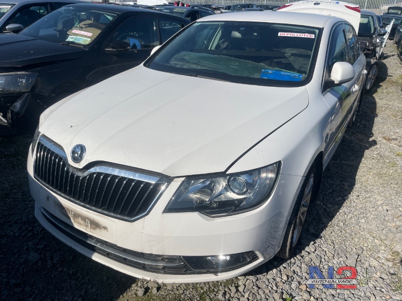 2015 SKODA SUPERB AMBITION 2.0 TDI 140HP DSG 4DR AUTO for breaking