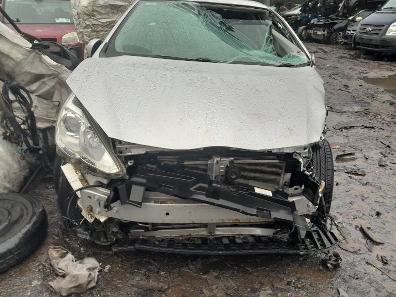 2015 TOYOTA AQUA 1.5 DAA-NHP10 5DR AUTO for breaking