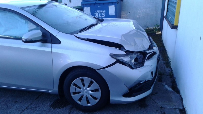2015 TOYOTA AURIS 1.33 TERRA 4DR for breaking