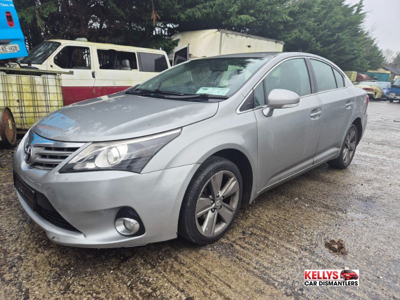 2015 TOYOTA AVENSIS 2.0 D-4D AURA 4DR for breaking
