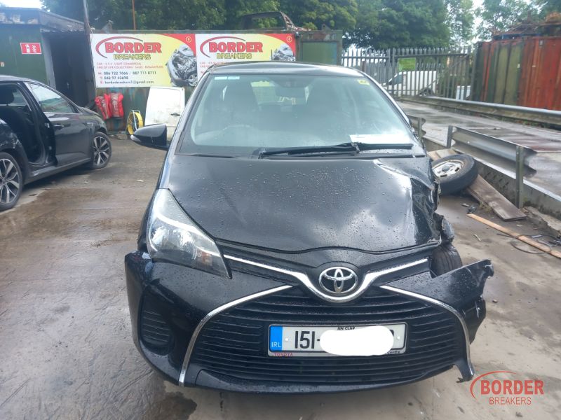 2015 TOYOTA YARIS 1.0 LUNA MC 4DR for breaking