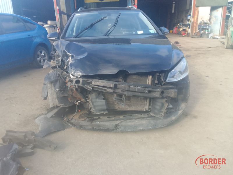 2015 VOLKSWAGEN GOLF HIGHLINE 1.6 TDI MANUAL 5SPEED 110HP 5 5DR for breaking