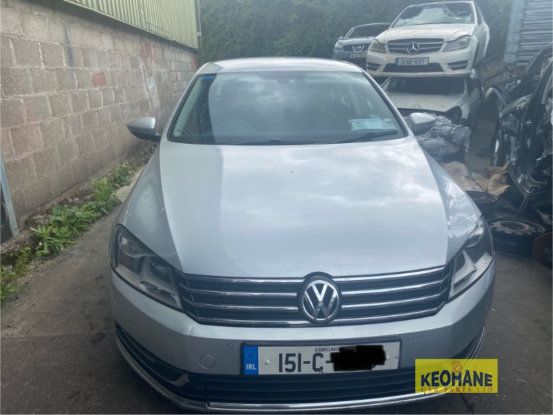 2015 VOLKSWAGEN PASSAT CL 1.6 TDI MANUAL 6SPEED FWD BLUEMOTION 105HP 4DR for breaking
