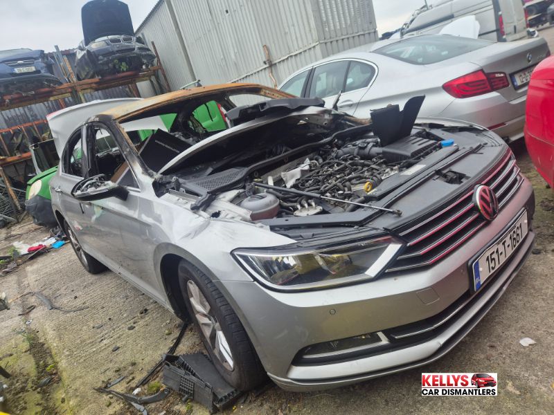 2015 VOLKSWAGEN PASSAT COMFORTLINE 1.6 TDI D7F 120HP 4DR AUTO for breaking