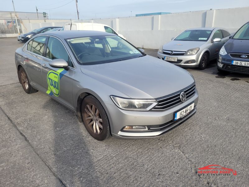 2015 VOLKSWAGEN PASSAT COMFORTLINE 1.6 TDI MANUAL 6SPEED FWD 120HP 4DR for breaking