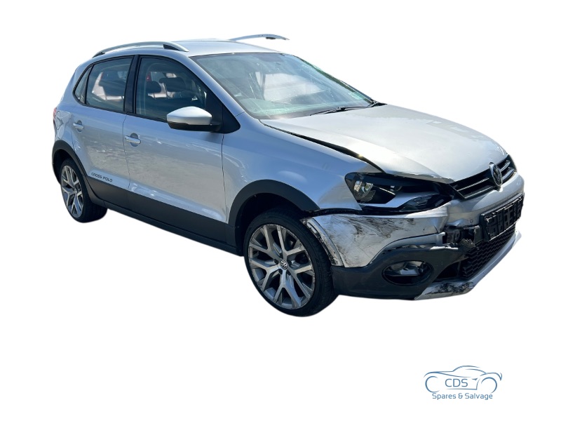 2015 VOLKSWAGEN POLO CROSS 1.2 TSI 90HP M5 MANUAL 5SPEED 5DR for breaking