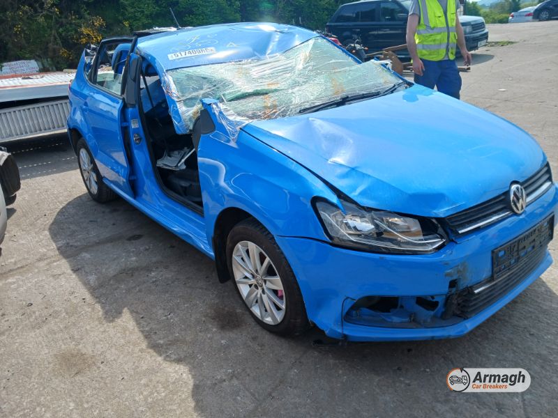 2015 VOLKSWAGEN POLO SE TSI for breaking
