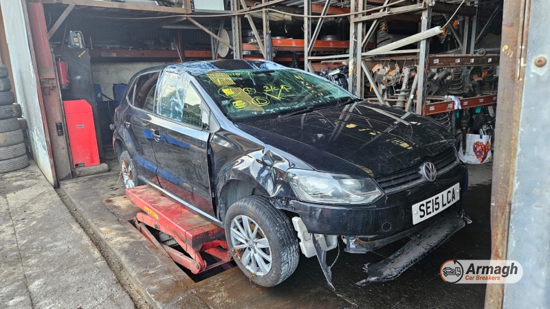 2015 VOLKSWAGEN POLO SE for breaking