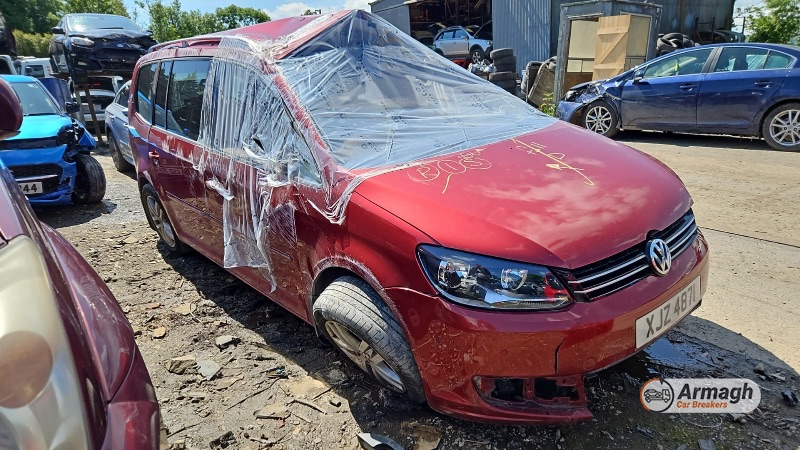 2015 VOLKSWAGEN TOURAN SE BLUE TECH TDI for breaking