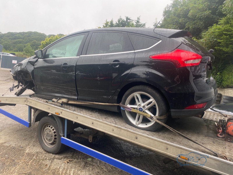 2016 FORD FOCUS ZETEC for breaking