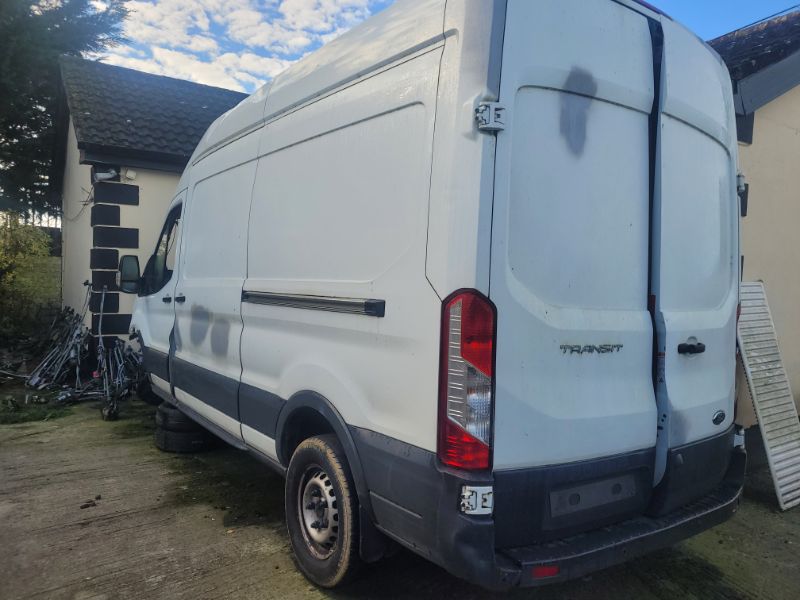 2016 FORD TRANSIT V363 350 LWB BASE 125PS RWD 3DR for breaking