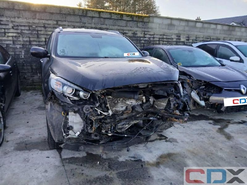 2016 KIA SORENTO PLATINUM 4X2 5DR for breaking