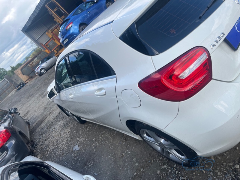 2016 MERCEDES A-CLASS 180 SPORT AUTO for breaking