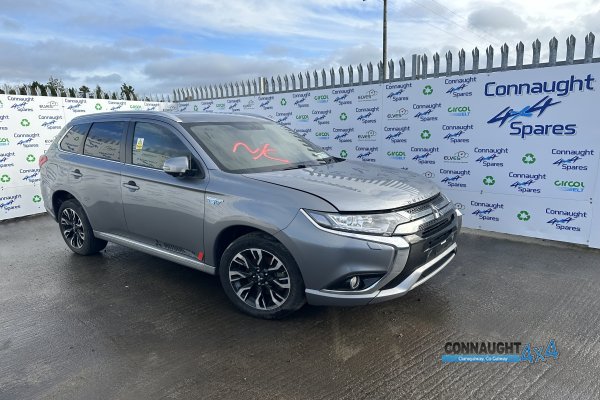 2016 MITSUBISHI OUTLANDER 2.0 GX4H PHEV 200BHP 5DR AUTO for breaking