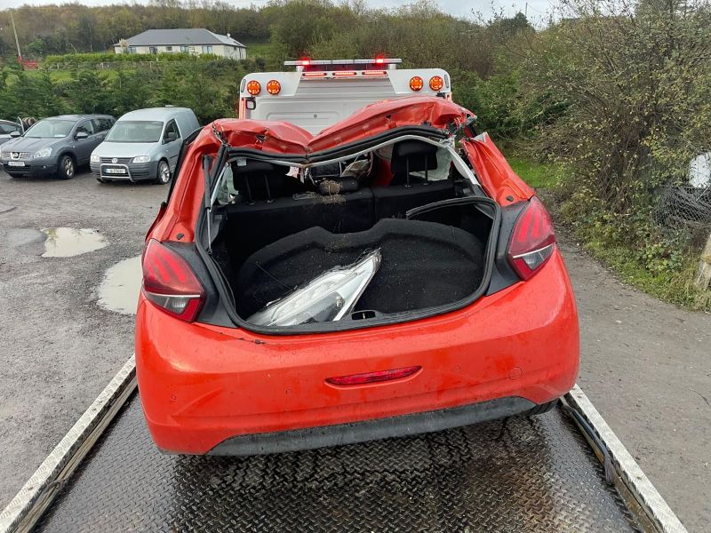 2016 PEUGEOT 208 ACTIVE 1.2 4DR for breaking