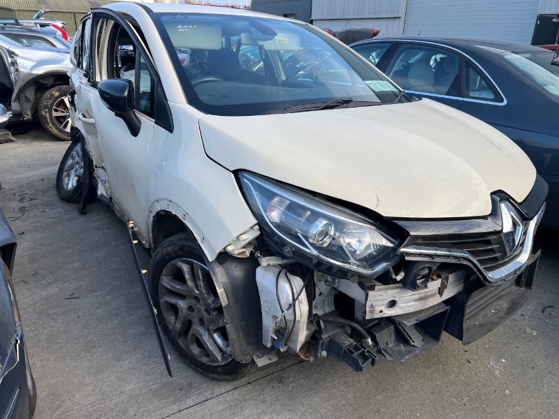2016 RENAULT CAPTUR 0.9 TCE DYNAMIQUE NAV 9 90BHP 5DR for breaking
