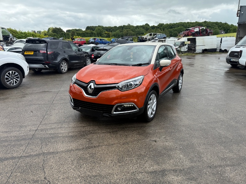 2016 RENAULT CAPTUR DYNAMIQUE NAV TCE for breaking