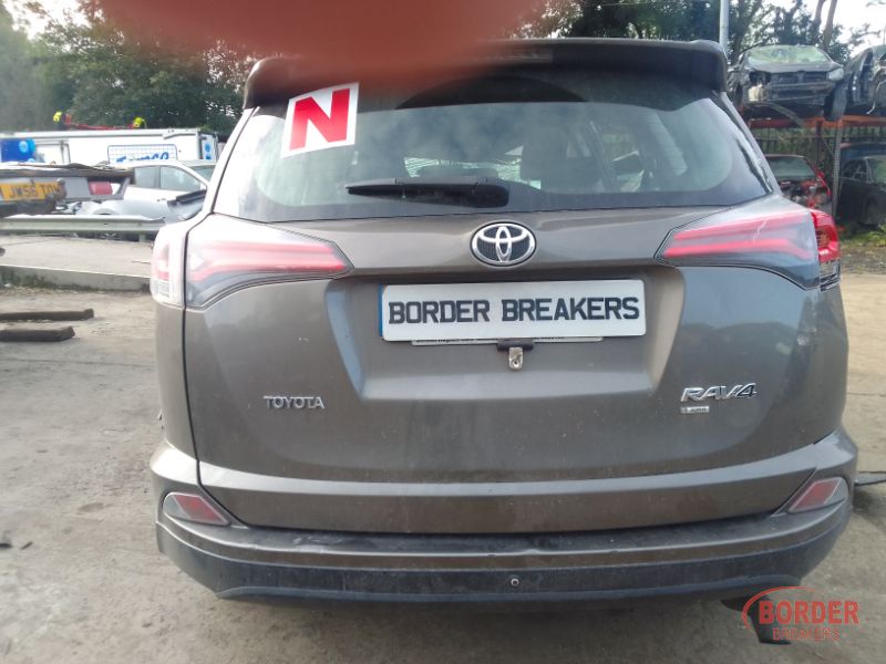 2016 TOYOTA RAV4 RAV4 2.0 D-4D AURA 4DR for breaking