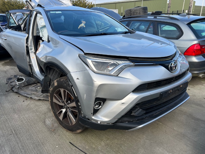 2016 TOYOTA RAV4 RAV4 2.0 D-4D LUNA 4DR for breaking