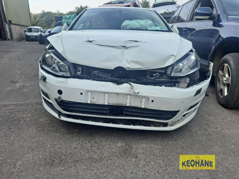 2016 VOLKSWAGEN GOLF 1.6 TDI MATCH EDITION BLUEMOTION 110PS 5DR for breaking