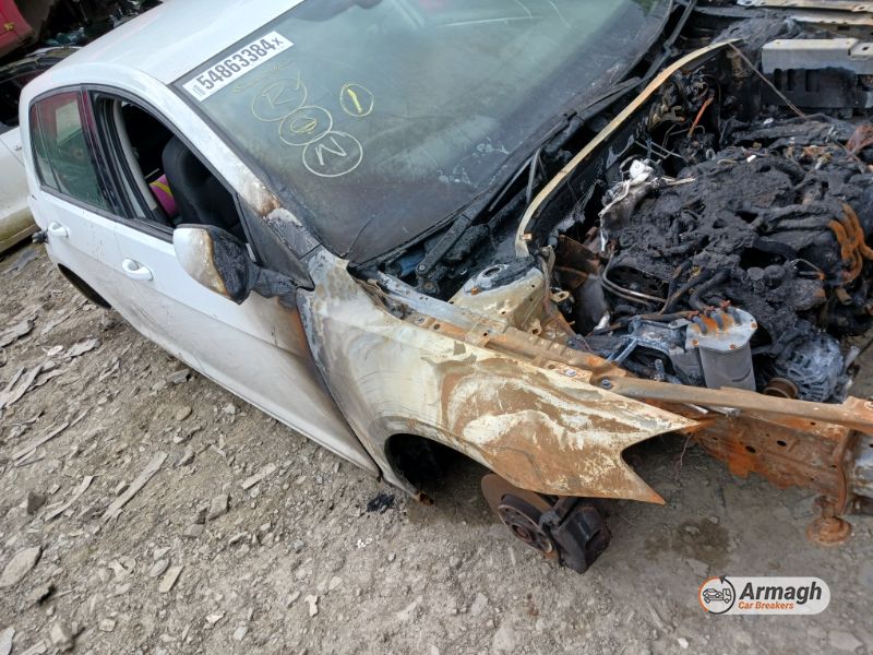 2016 VOLKSWAGEN GOLF MATCH EDITION TDI BLUEMOTION for breaking