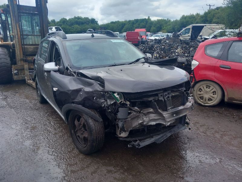 2017 DACIA SANDERO STEPWAY ALTERNATIVE 1. 1.5 DCI 90 for breaking