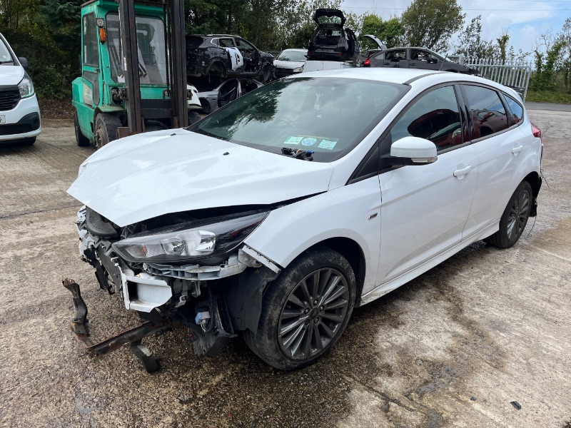 2017 FORD FOCUS 1.5 TDCI ST-LINE 120PS 5 5DR for breaking