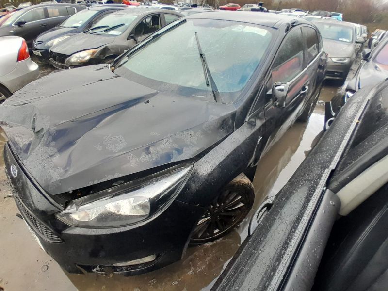 2017 FORD FOCUS ST-LINE 2.0 TD 150PS 6SPEED 4DR for breaking