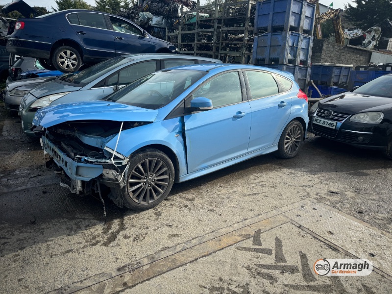 2017 FORD FOCUS ST-LINE for breaking