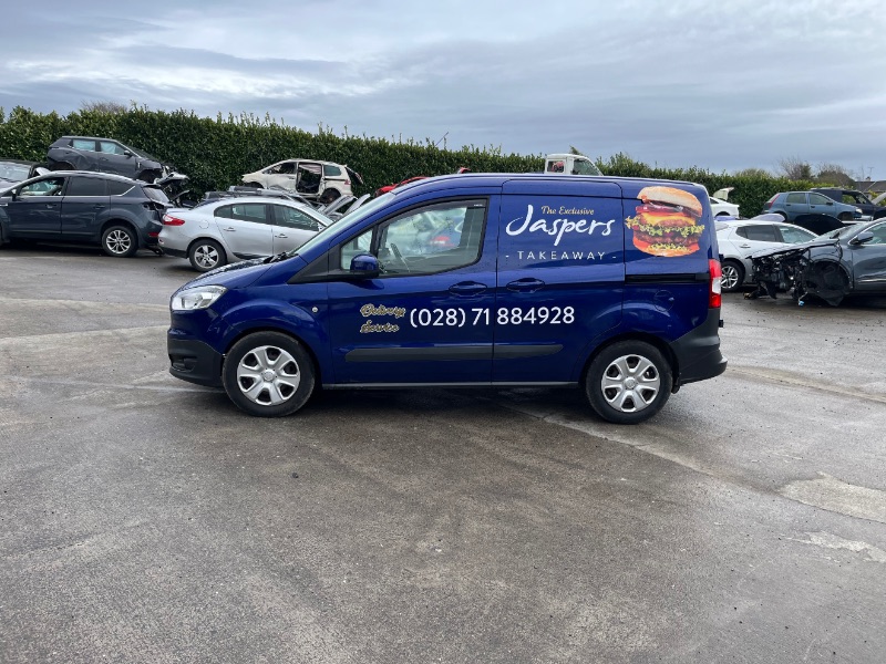 2017 FORD TRANSIT COURIER TREND TDCI for breaking