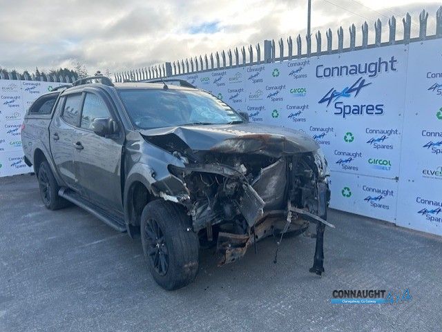 2017 MITSUBISHI L200 DID BARBARIAN D/C 4WD 17 2.5 CR 4WORK for breaking