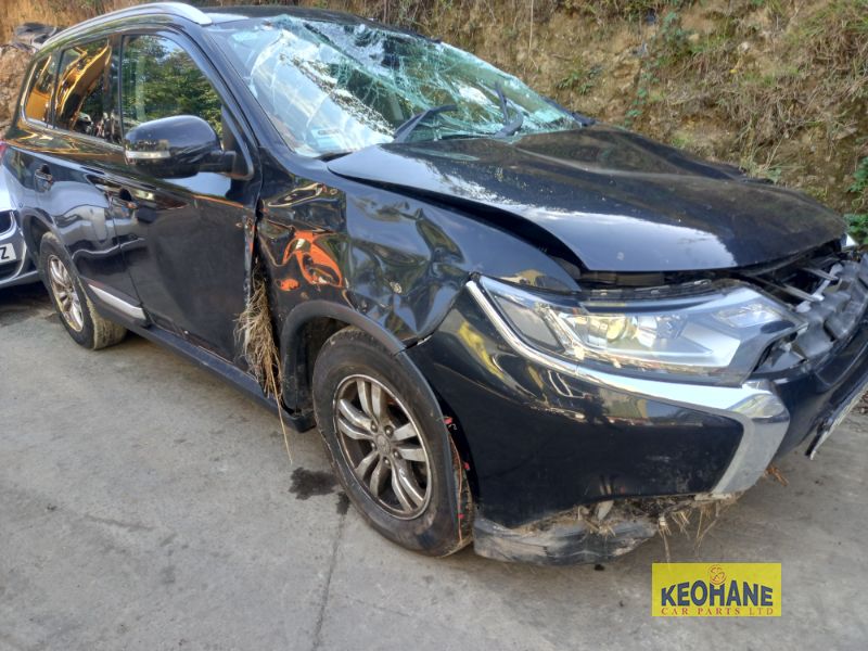 2017 MITSUBISHI OUTLANDER OUTL 4WD 6MT N1 17MY 4DR for breaking