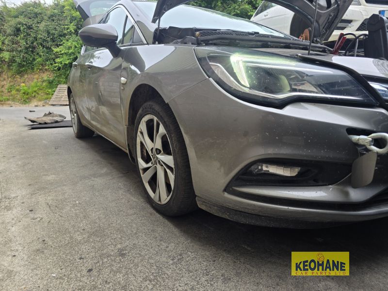 2017 OPEL ASTRA SRI 1.6 CDTI 110PS 5DR for breaking