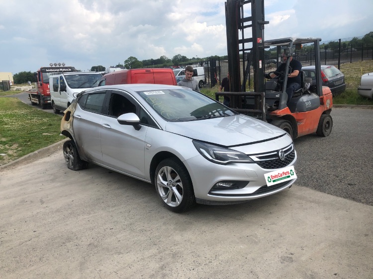 2017 OPEL ASTRA VAUXHALL SRI for breaking
