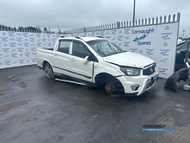 2017 SSANGYONG KORANDO SPORTS EX 4X4 CREWCAB PICK UP 4DR for breaking