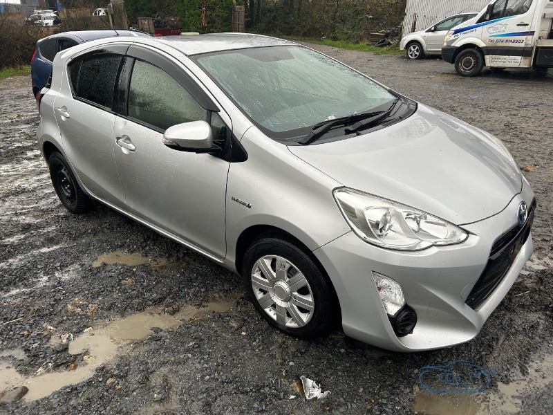 2017 TOYOTA AQUA 1.5 DAA-NHP10 5DR AUTO for breaking