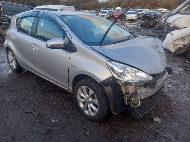 2017 TOYOTA AQUA 1.5 DAA-NHP10 5DR AUTO for breaking