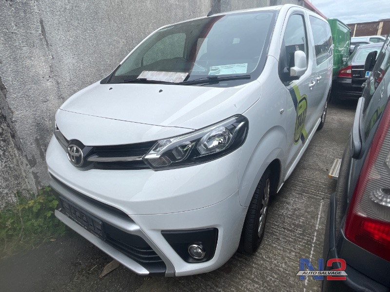2017 TOYOTA PROACE PR VERSO 2.0 D SHUTTLE M MWB 4DR for breaking