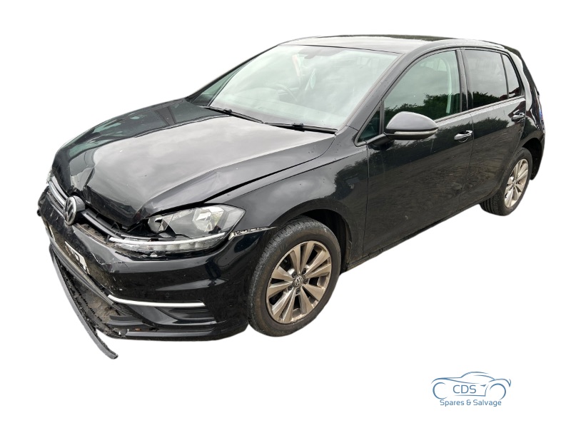 2017 VOLKSWAGEN GOLF SE TDI BLUEMOTION for breaking