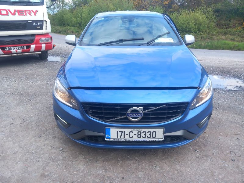 2017 VOLVO S60 D3 R-DESIGN SE 4DR for breaking