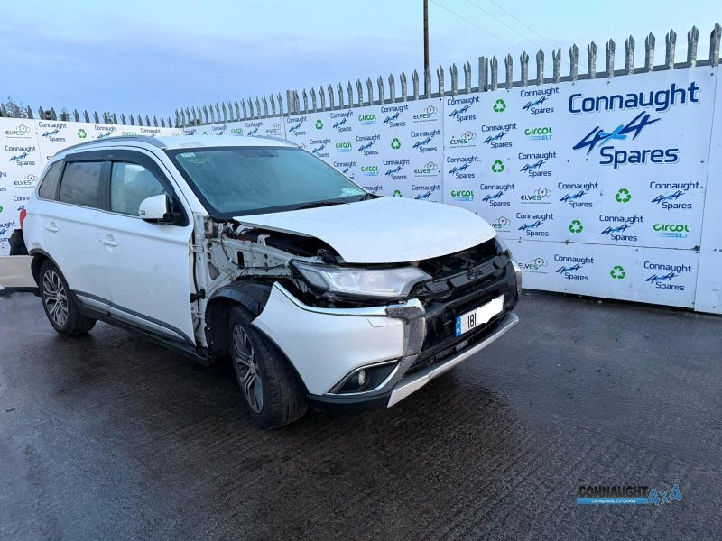 2018 MITSUBISHI OUTLANDER OUTL 4WD 6MT 4DR 7S 17MY for breaking