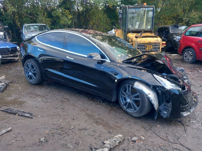 2018 TESLA MODEL 3 for breaking