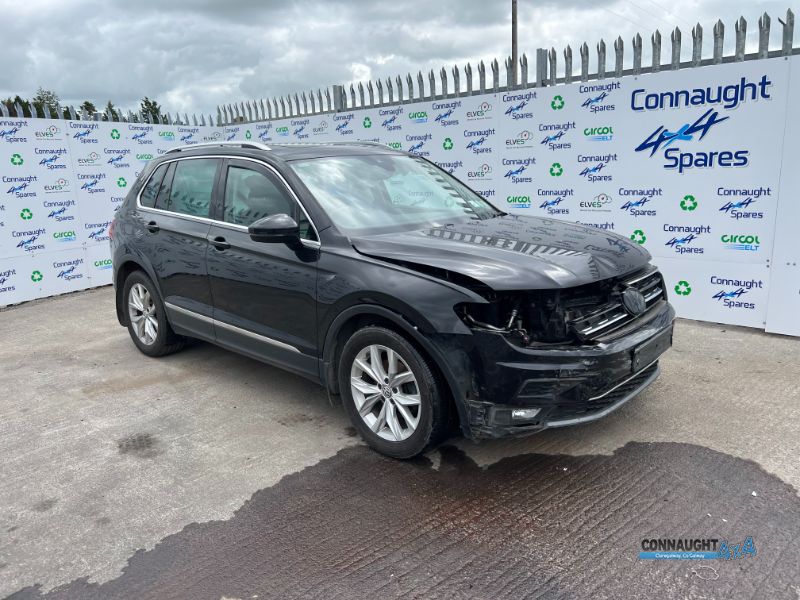 2018 VOLKSWAGEN TIGUAN HIGHLINE 2.0 TDI 150HP M MANUAL 6SPEED FWD 5DR for breaking