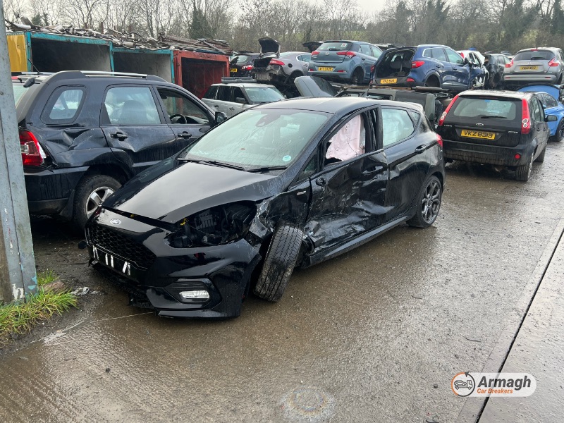 2019 FORD FIESTA ST-LINE TURBO for breaking