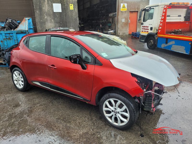 2019 RENAULT CLIO IV DYNAMIQUE NAV TCE 90 M 4DR for breaking