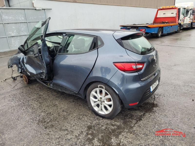 2019 RENAULT CLIO IV DYNAMIQUE NAV TCE 90 M 4DR for breaking