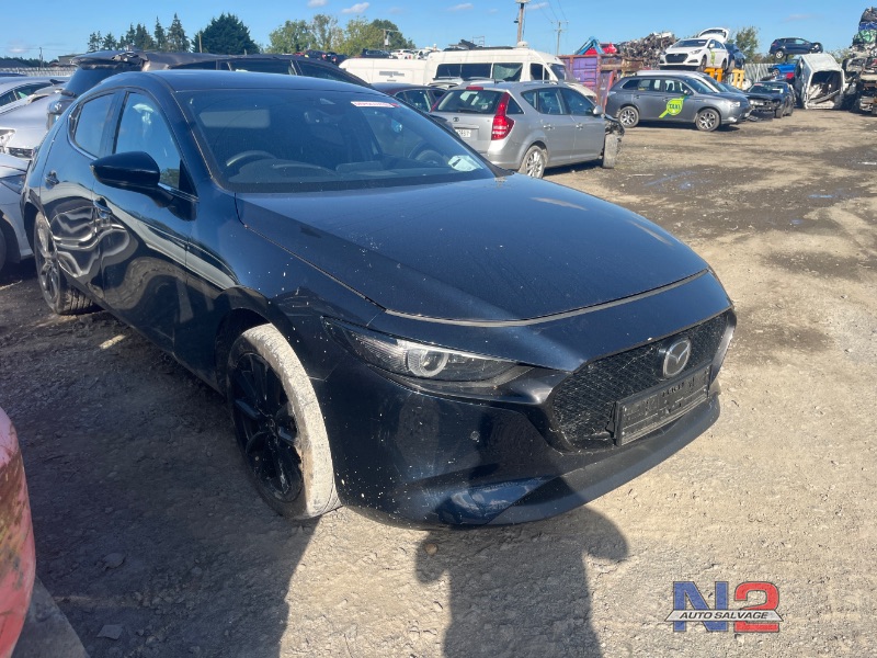 2020 MAZDA MAZDA3 SKY X M HYBRID GT SPORT 6AT 4DR for breaking