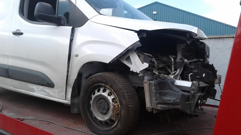 2020 PEUGEOT PARTNER 600L 4DR ACTIVE PLUS 1 1.5 BLU for breaking